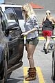 malin akerman shops after juvenile camp visit 17