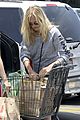 malin akerman shops after juvenile camp visit 18