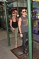 jennifer aniston justin theroux dinner date with moms 05
