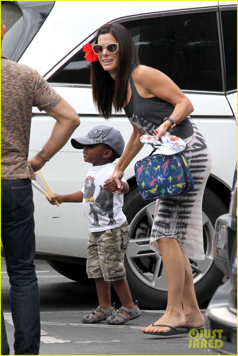 Sandra Bullock Celebrates 49th Birthday with Son Louis!: Photo 2917789