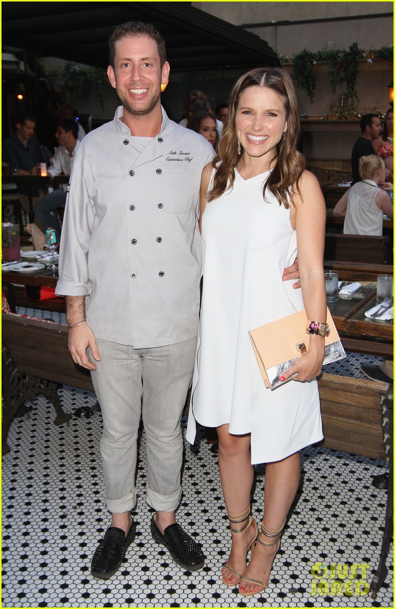 Sophia Bush: Birthday Celebration in New York City!: Photo 2906592