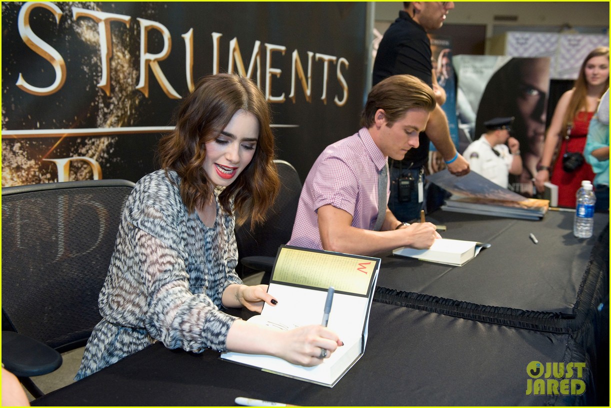 Lily Collins & Jamie Campbell Bower 'Mortal Instruments' Meet & Greet