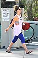 newly single kaley cuoco steps out solo for gym time 03