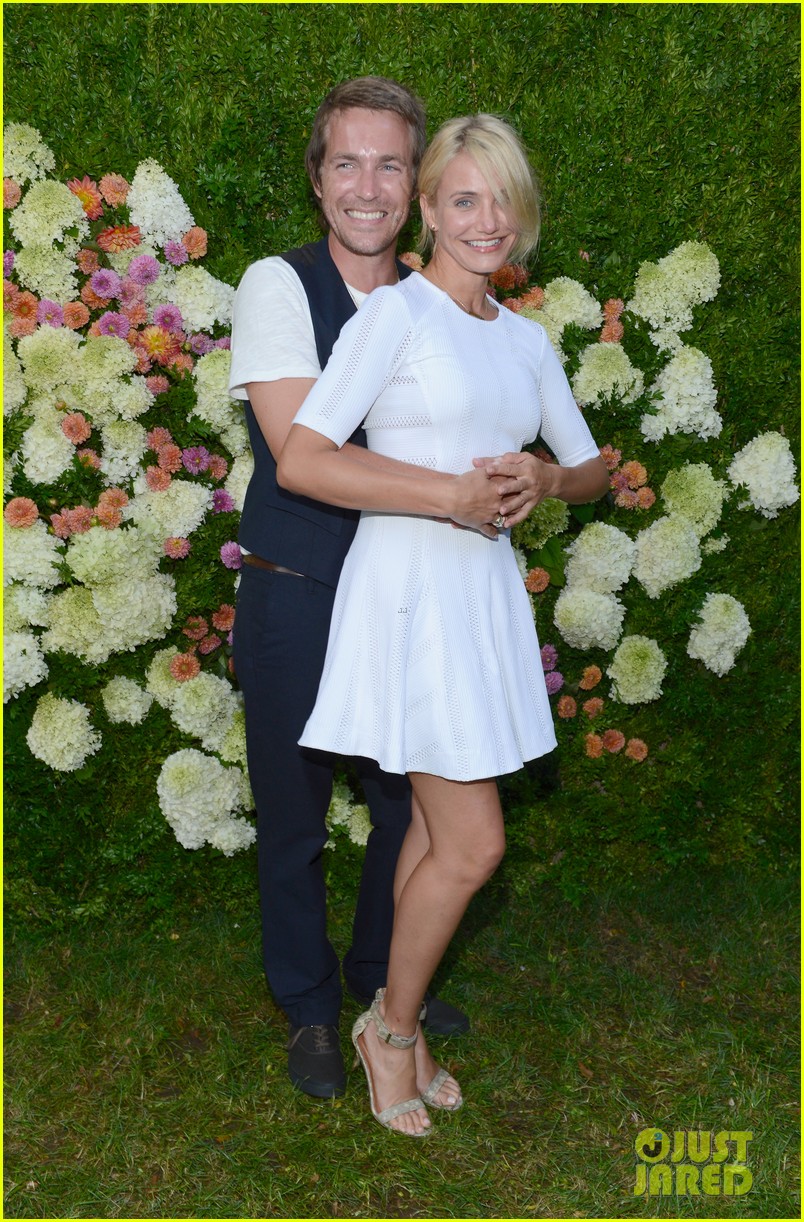 Cameron Diaz & Naomi Watts Baby Buggy Summer Dinner! Photo 2919300