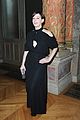 rose mcgowan dakota johnson viktor rolf fashion show 13