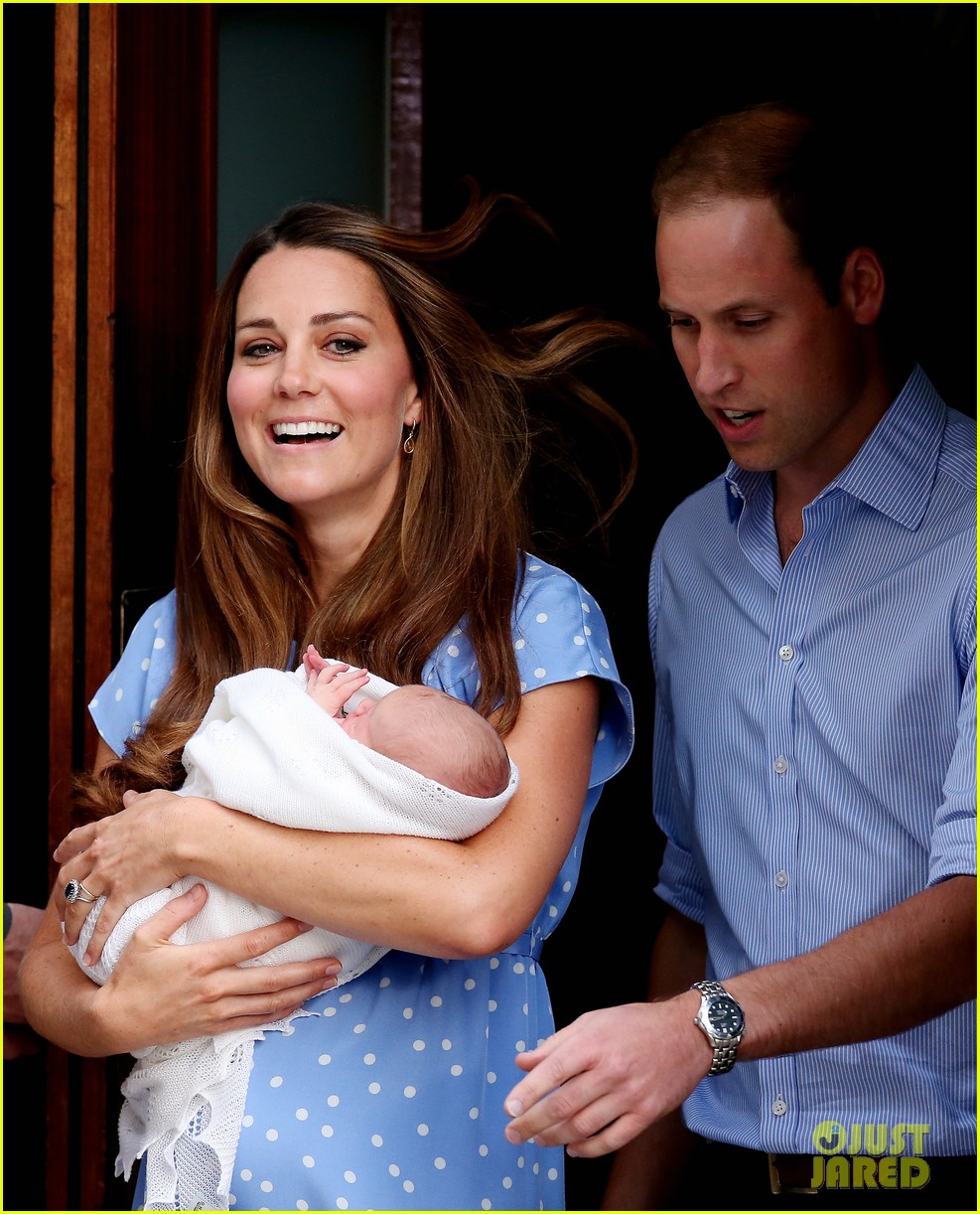 Royal Baby First Photos with Kate Middleton & Prince William Photo