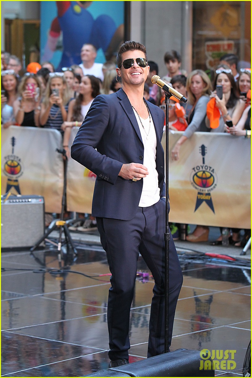 Robin Thicke Addresses 'Blurred Lines' Controversy on 'Today' Photo 2920107 Robin Thicke