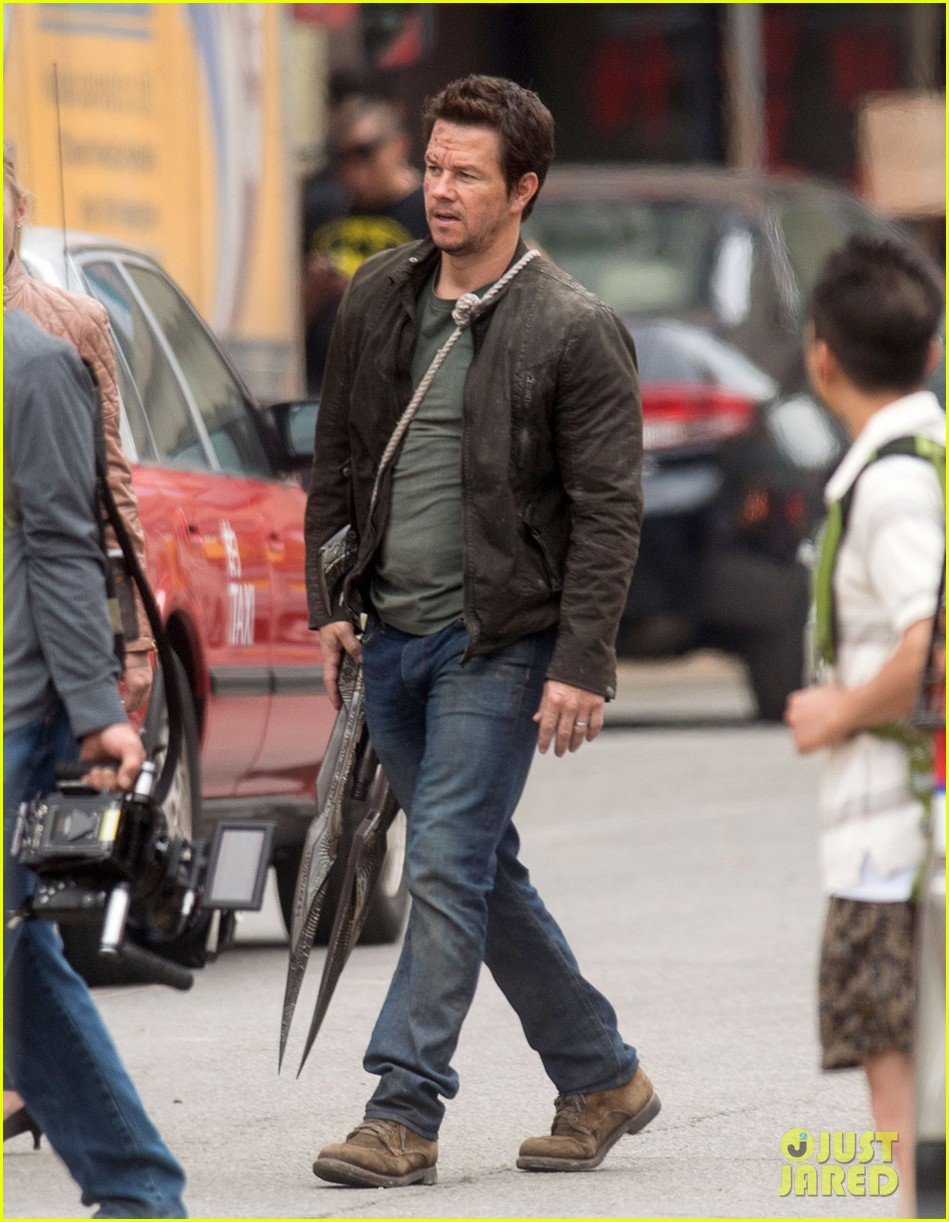 Mark Wahlberg & Nicola Peltz Film 'Transformers 4' with Jack Reynor