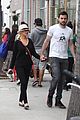 christina aguilera matthew rutler abbot kinney shoppers 09