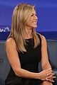 jennifer aniston gives chicken eggs to conan 02