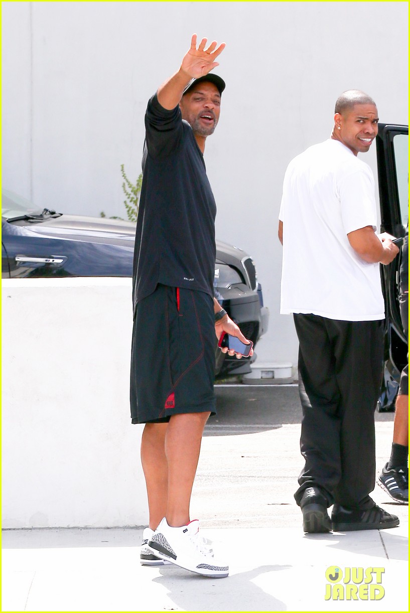 Justin Bieber Hangs with His 'Uncle' Will Smith! Photo 2933086