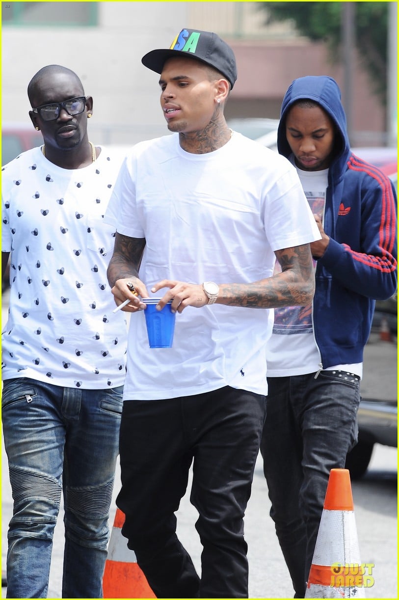 Chris Brown Shoots 'Love More' Music Video! Photo 2922569 Chris