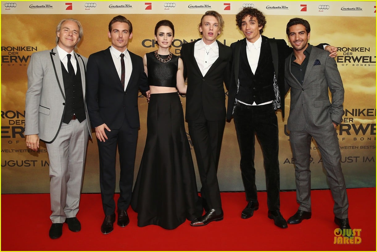 lily collins jamie campbell bower city of bones berlin premiere 032934353