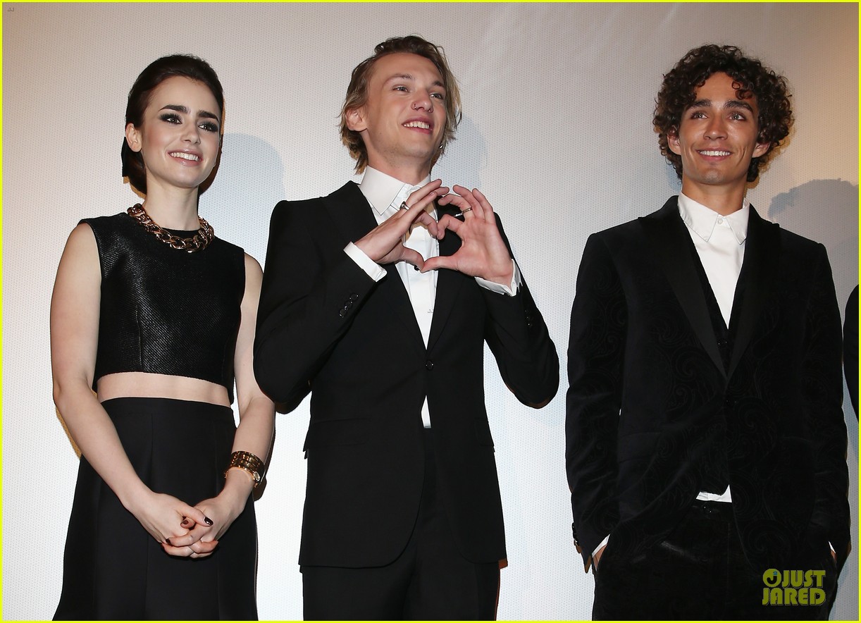 lily collins jamie campbell bower city of bones berlin premiere 042934354