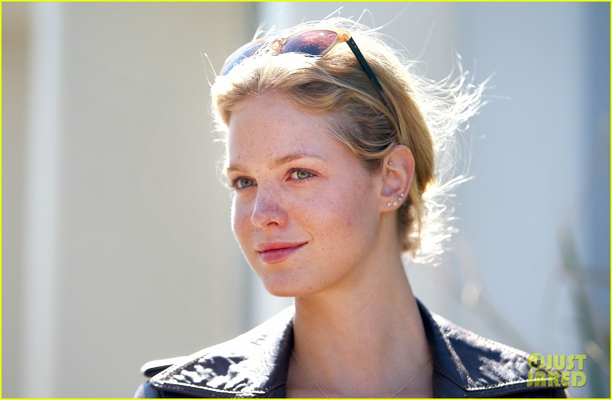 Erin Heatherton Explains Why She Loves Being a VS Angel! Photo 2934106