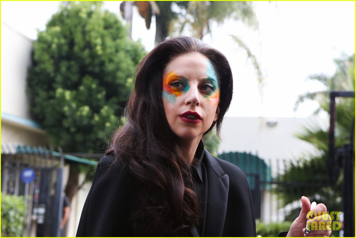 Lady Gaga No Meat Dress for This Year's MTV VMAs! Photo 2929422