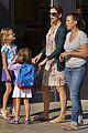 jennifer garner kids pick up pizza for dinner 05