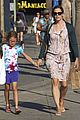 jennifer garner kids pick up pizza for dinner 13