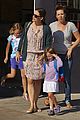 jennifer garner kids pick up pizza for dinner 28