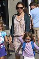jennifer garner kids pick up pizza for dinner 30
