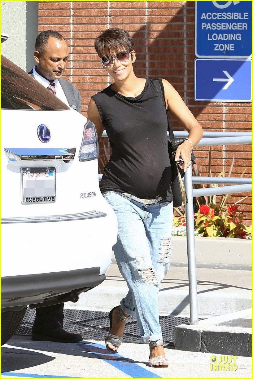 Halle Berry: Pregnancy Colored Involvement on 'X-Men'!: Photo 2924485