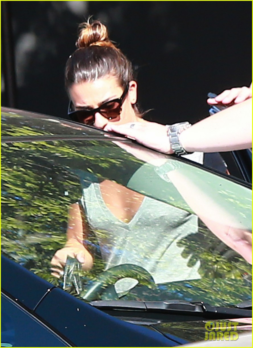 Lea Michele Starts 'Glee' Year with 'Beautiful & Perfect' Song! Photo