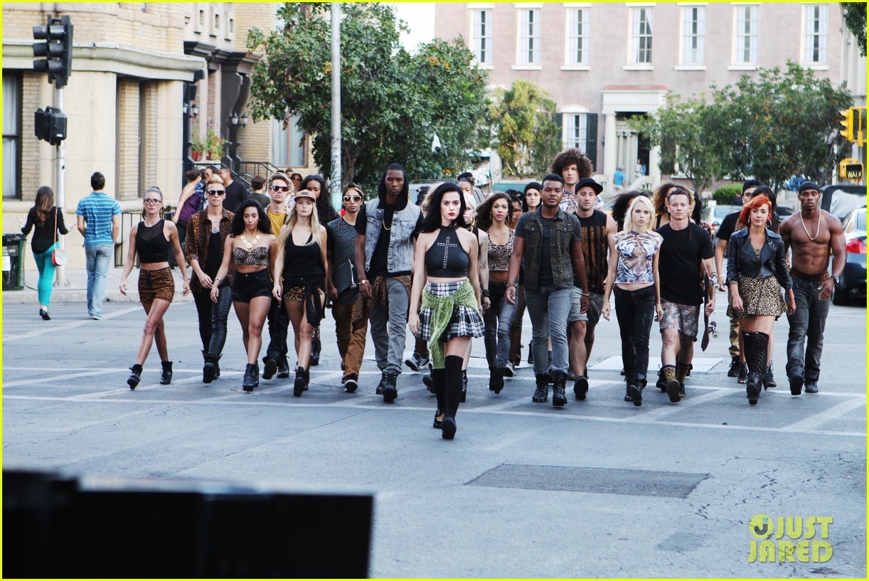 Katy Perry Performing 'Roar' at MTV VMAs 2013, New Promo!: Photo