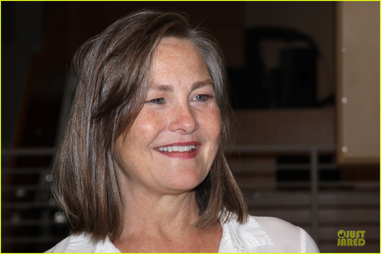 Zachary Quinto 'The Glass Menagerie' Media Day! Photo 2934417