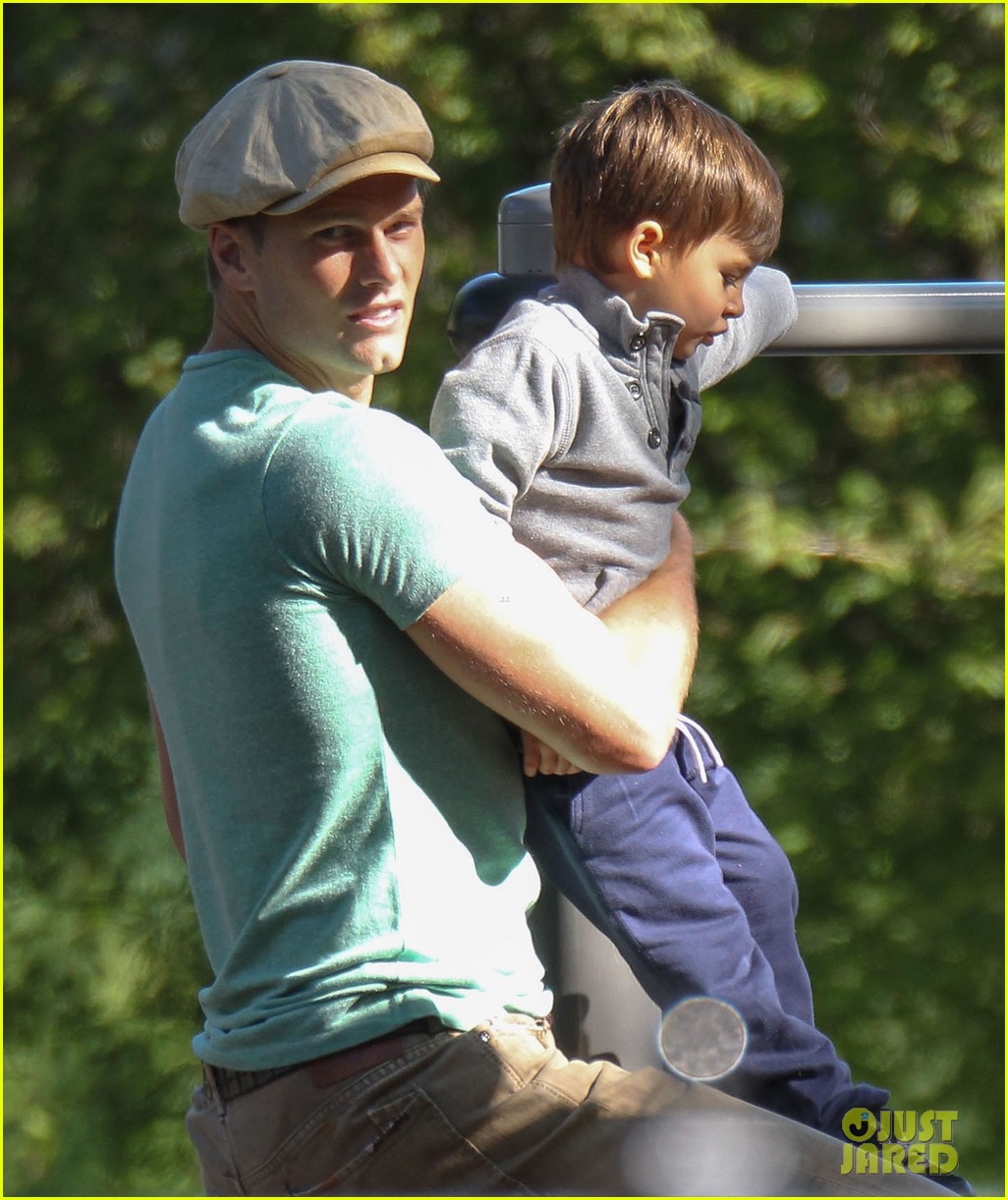 Tom Brady Showers Benjamin & John with Kisses & Hugs! Photo 2953040