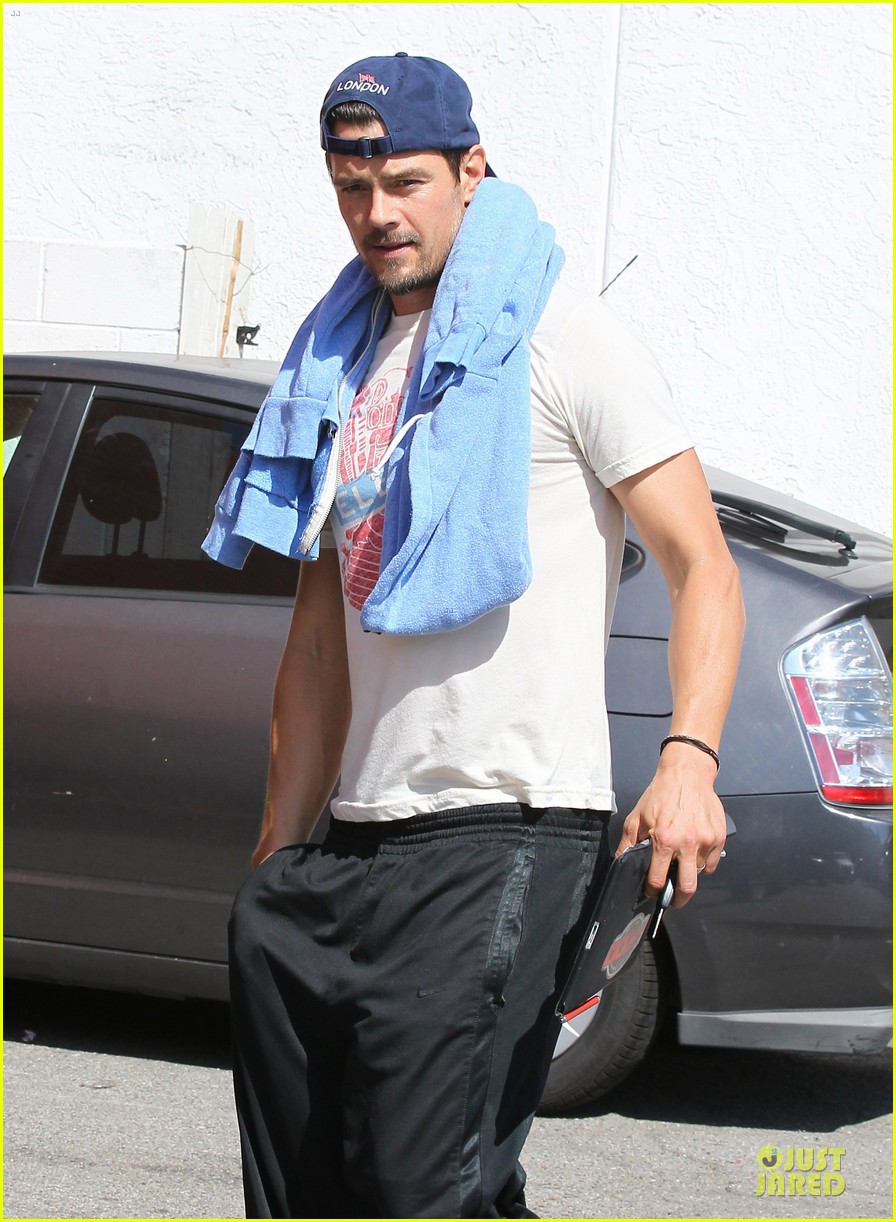 Josh Duhamel 'Safe Haven' Available on Netflix Now! Photo 2951848