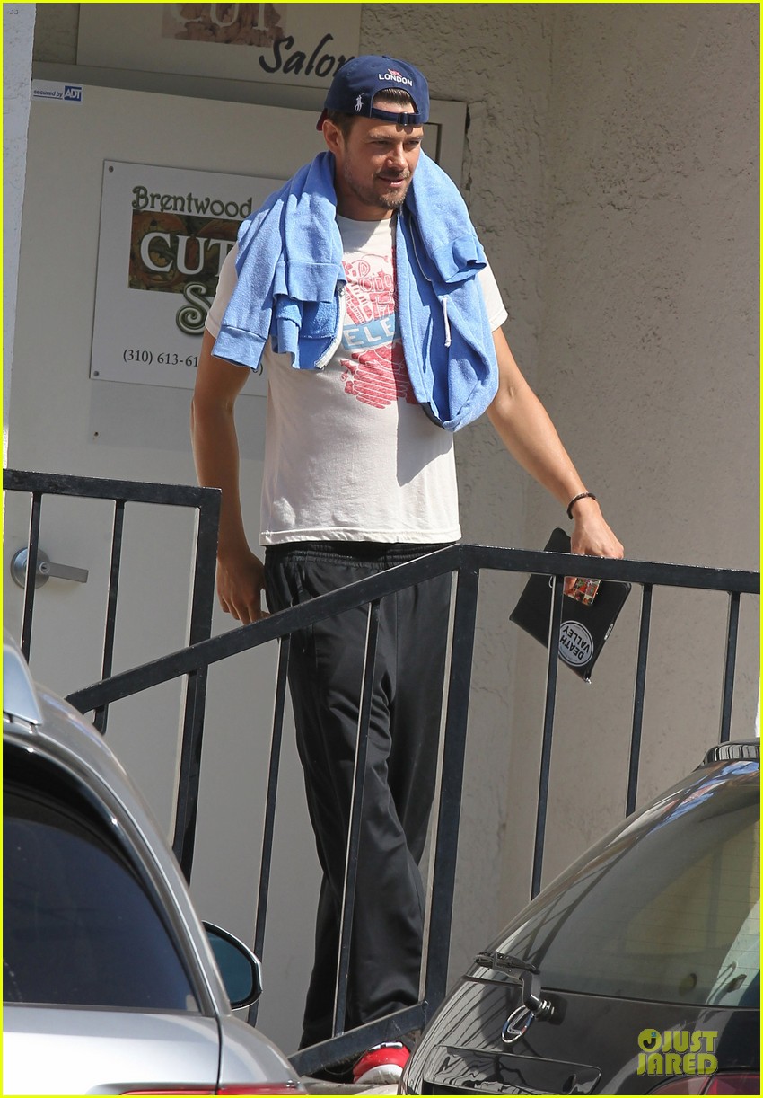 Josh Duhamel 'Safe Haven' Available on Netflix Now! Photo 2951853