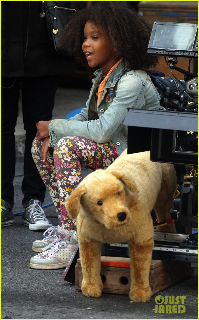 Quvenzhane Wallis & Jamie Foxx Film 'Annie' in New York! Photo 2960240