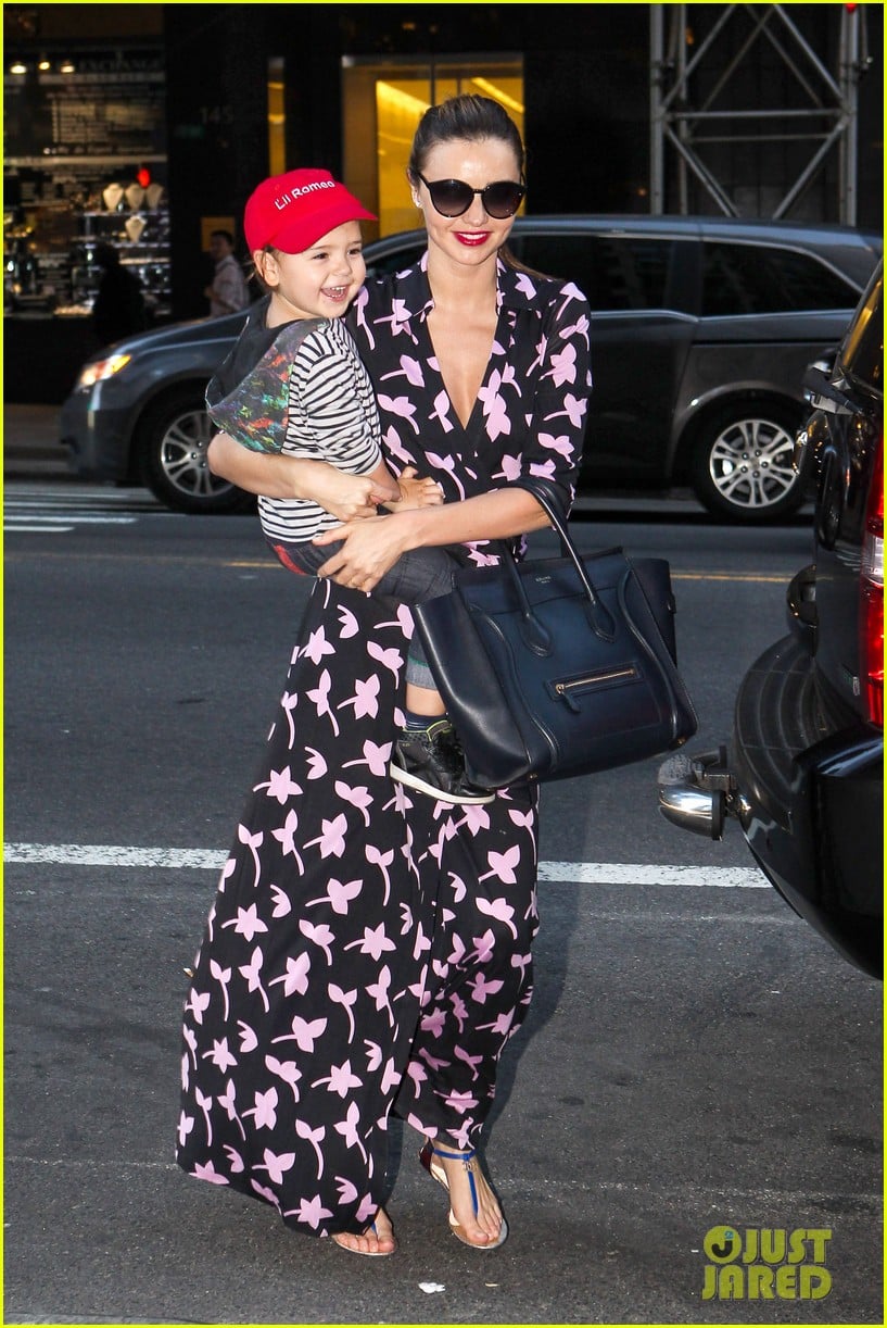 Miranda Kerr Steps Out with Her 'Lil Romeo' Flynn! Photo 2954791(01)