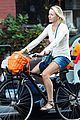 naomi watts family bike all week in new york city 05
