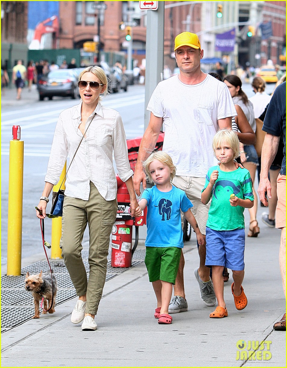 Naomi Watts & Liev Schreiber Frozen Yogurt with the Boys! Photo