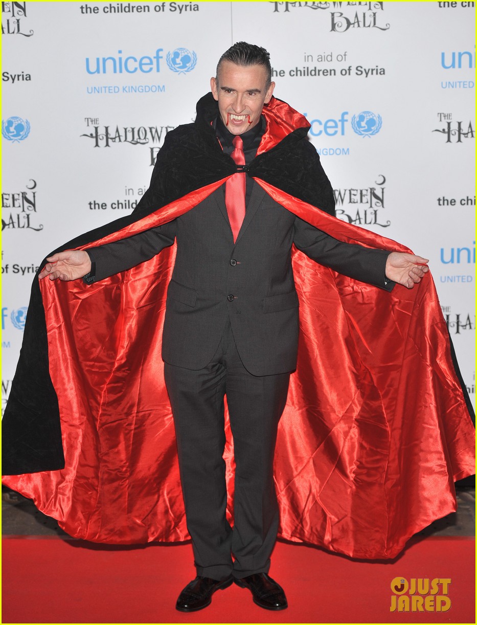 Lily Allen Paints Body Green for UNICEF's Halloween Ball 2013: Photo