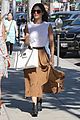rachel bilson urth caffe lunch with a gal pal 12