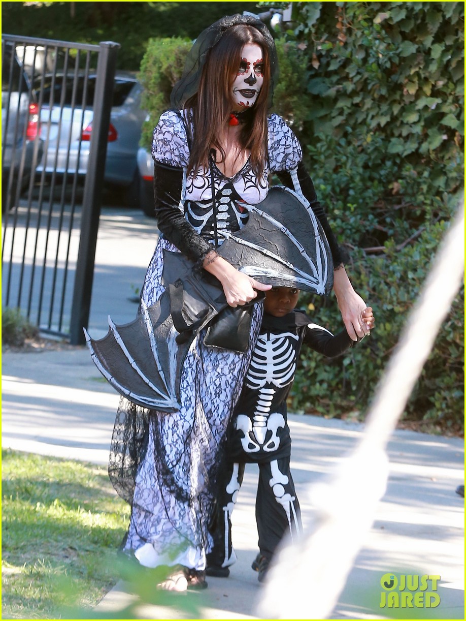 Sandra Bullock Goes Spooky for Halloween Party with Louis! Photo