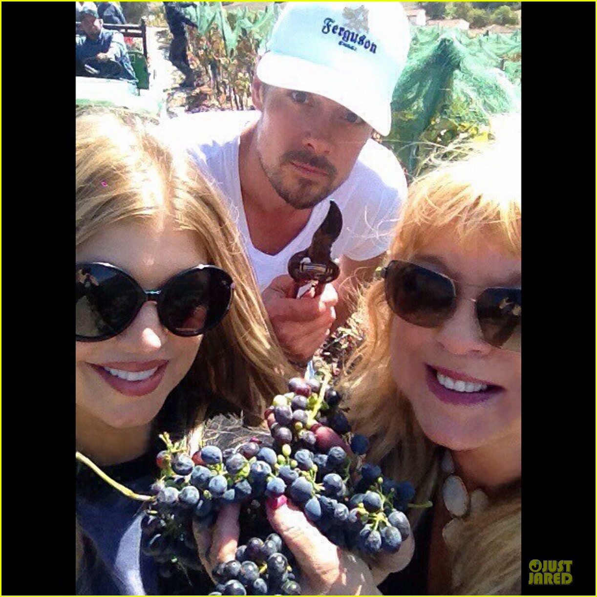 Josh Duhamel Ferguson Crest Winery with Fergie & Axl! Photo 2972077