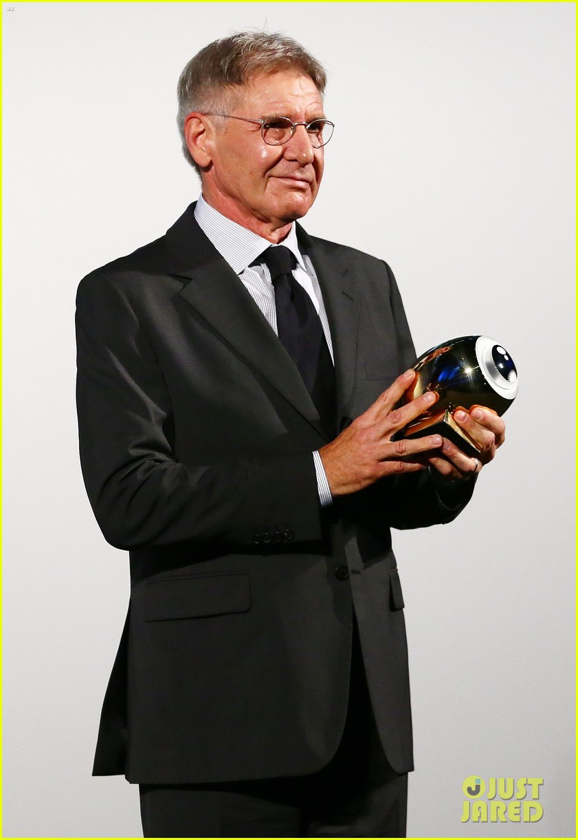 Hailee Steinfeld & Harrison Ford: First 'Ender's Game' Clip - Watch Now ...