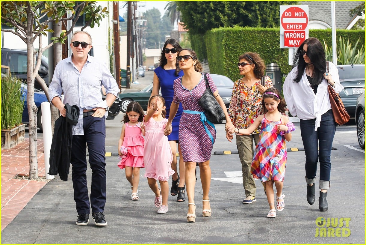 Salma Hayek: Fun Filled Weekend with the Family!: Photo 2981611
