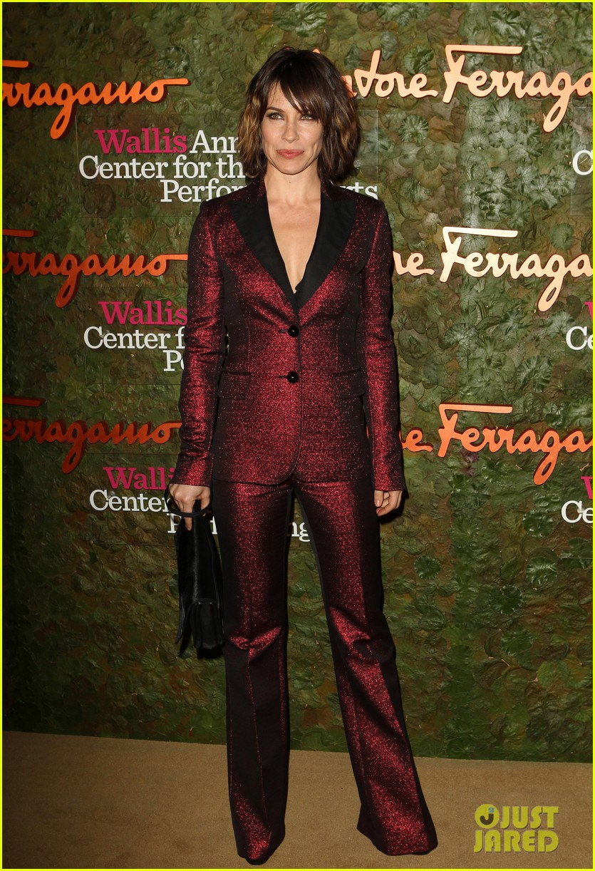 Evangeline Lilly & Courteney Cox: Annenberg Center Gala 2013!: Photo