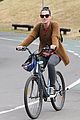 katy perry bikes in sydney thanks fans for bday wishes 06