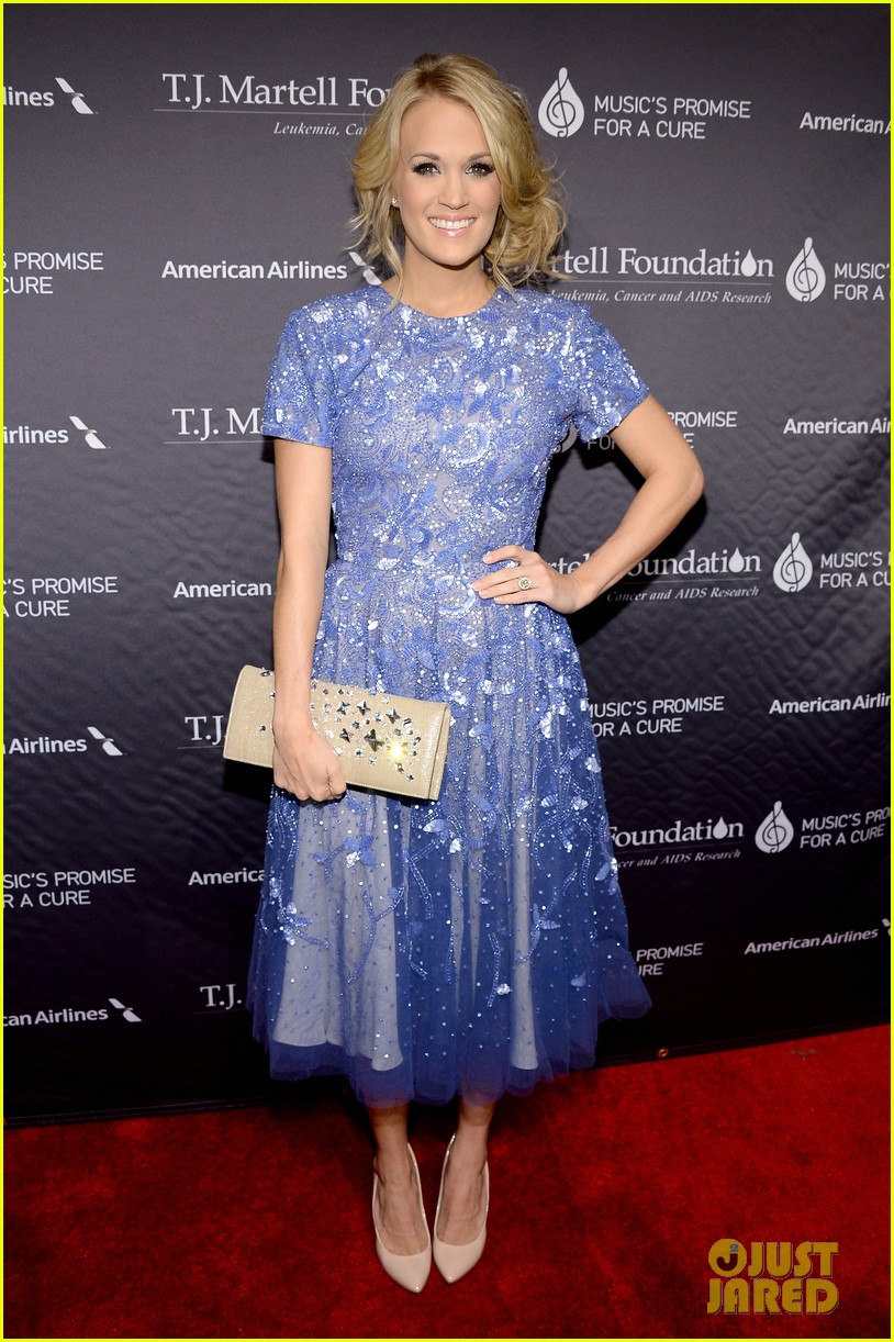 Carrie Underwood: T.J. Martell Foundation Honors Gala: Photo 2977271