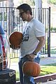 mark wahlberg mr bones pumpkin patch with family 19