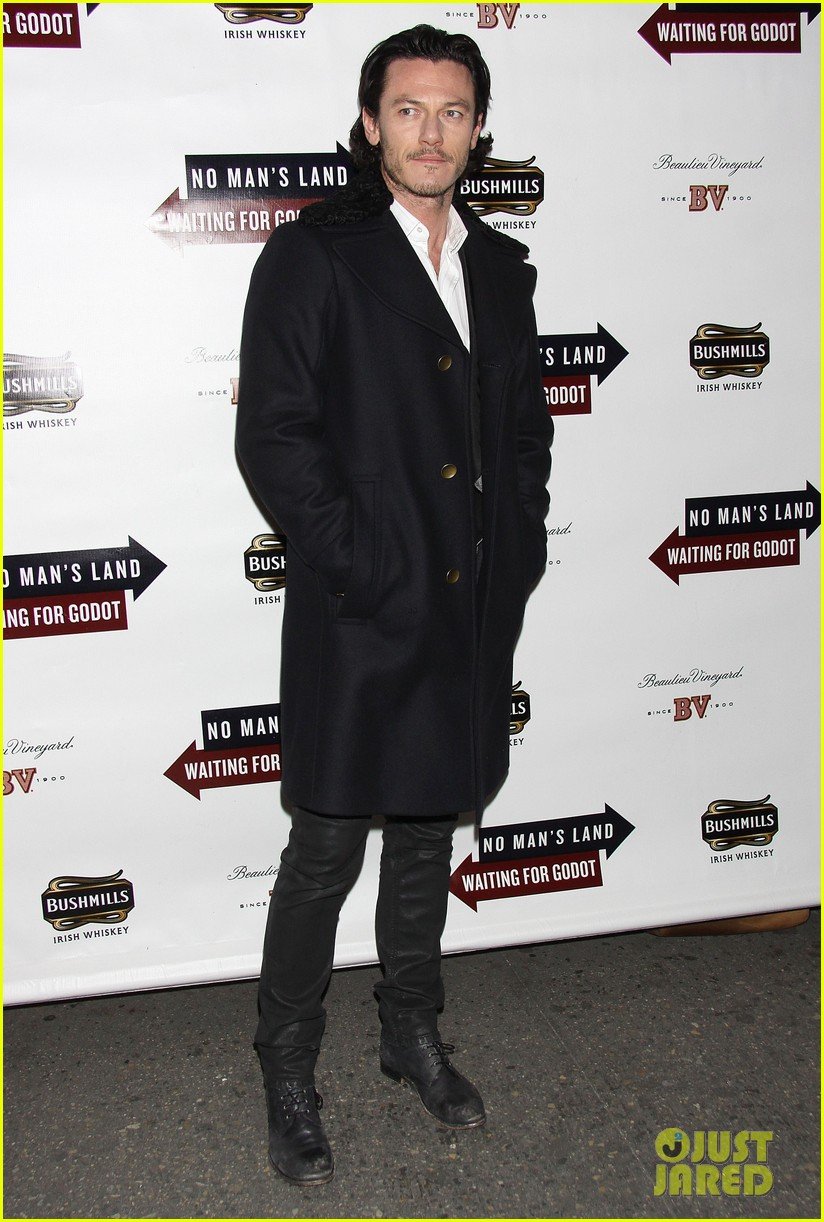 Orlando Bloom & Luke Evans Support Ian McKellen on Bway! Photo 2999807