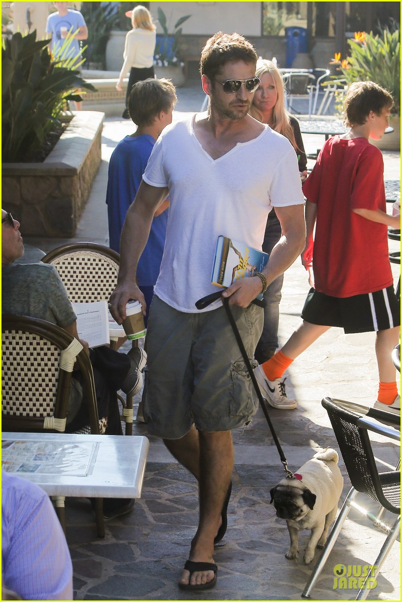 Gerard Butler: I Feel Comfortable in a Suit!: Photo 2989282 | Gerard ...