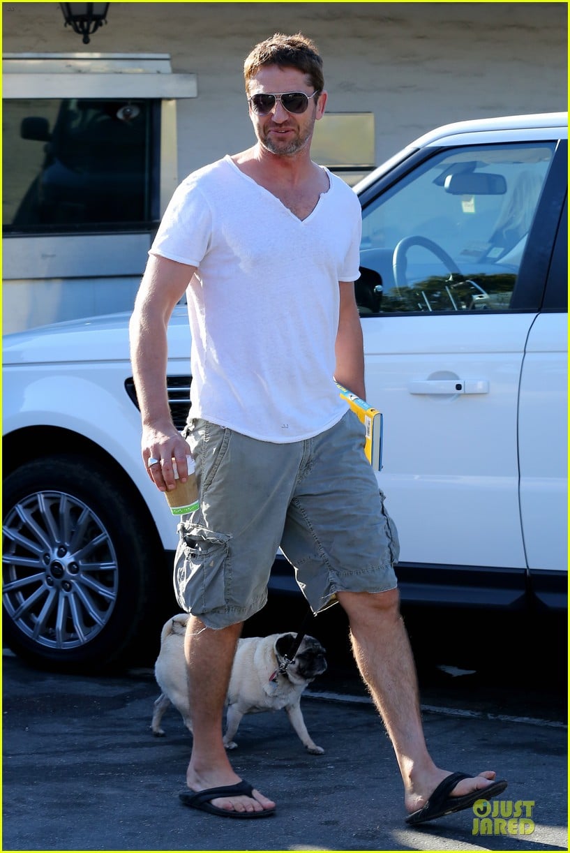 Gerard Butler: I Feel Comfortable in a Suit!: Photo 2989299 | Gerard ...