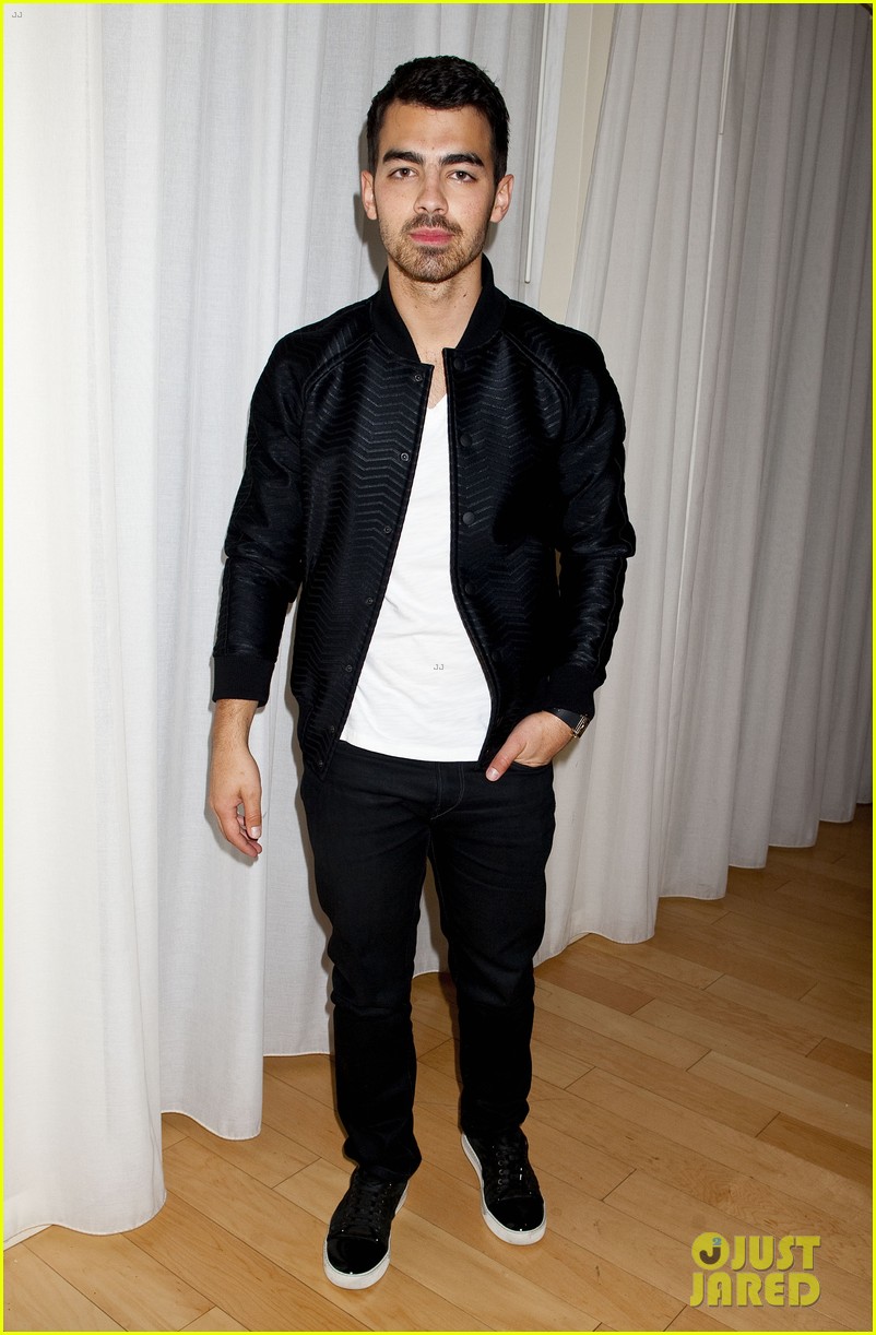 Darren Criss & Michael B. Jordan: Blue Jeans Go Green Party!: Photo