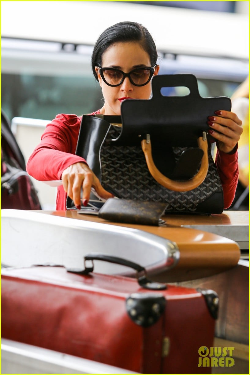 Dita Von Teese Announces Meet & Greet Later This Month! Photo 2992054 Dita Von Teese Photos